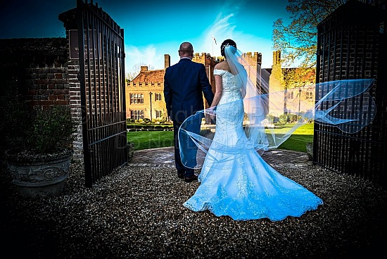 Claire & Lee at Leez Priory